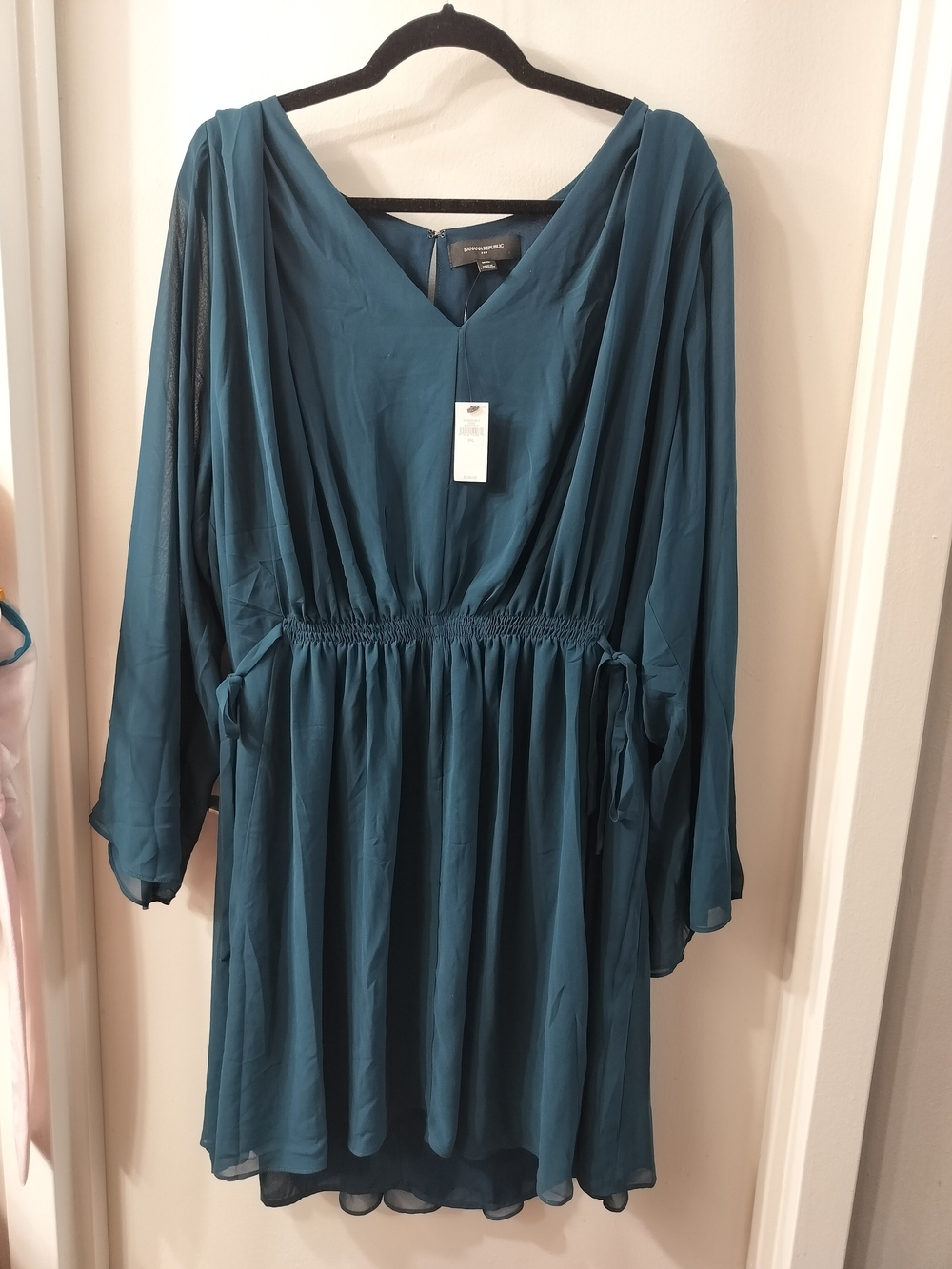 NWT Banana Republic Teal V-Neck Long Sleeve Dress
